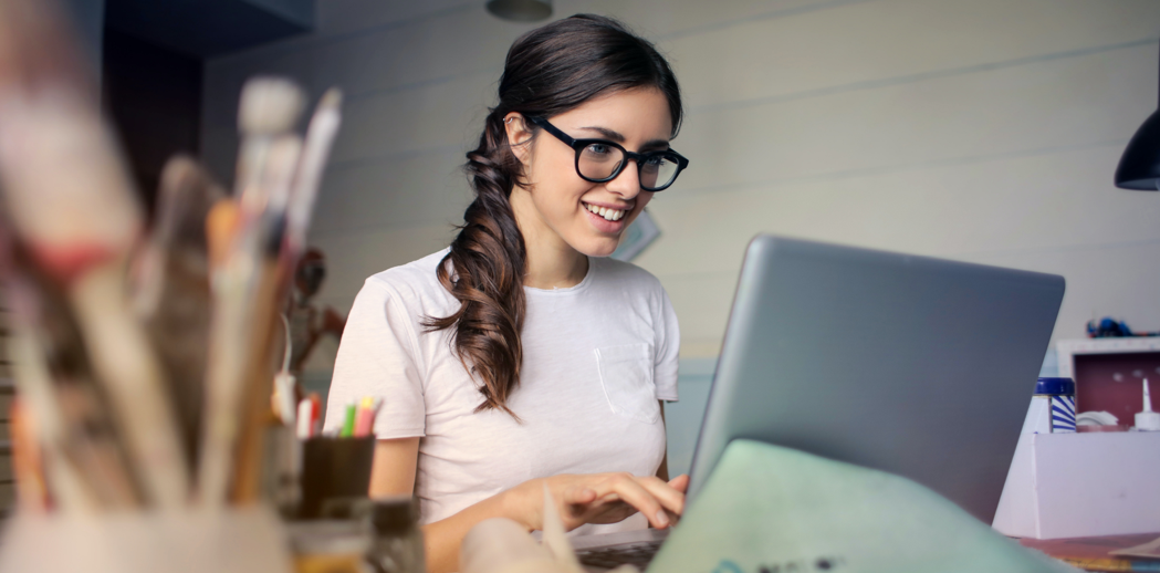 Deelnemers volgen een klassikale training bij Learnit