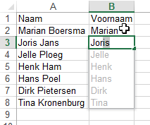 Excel autofill suggestions for first names column.